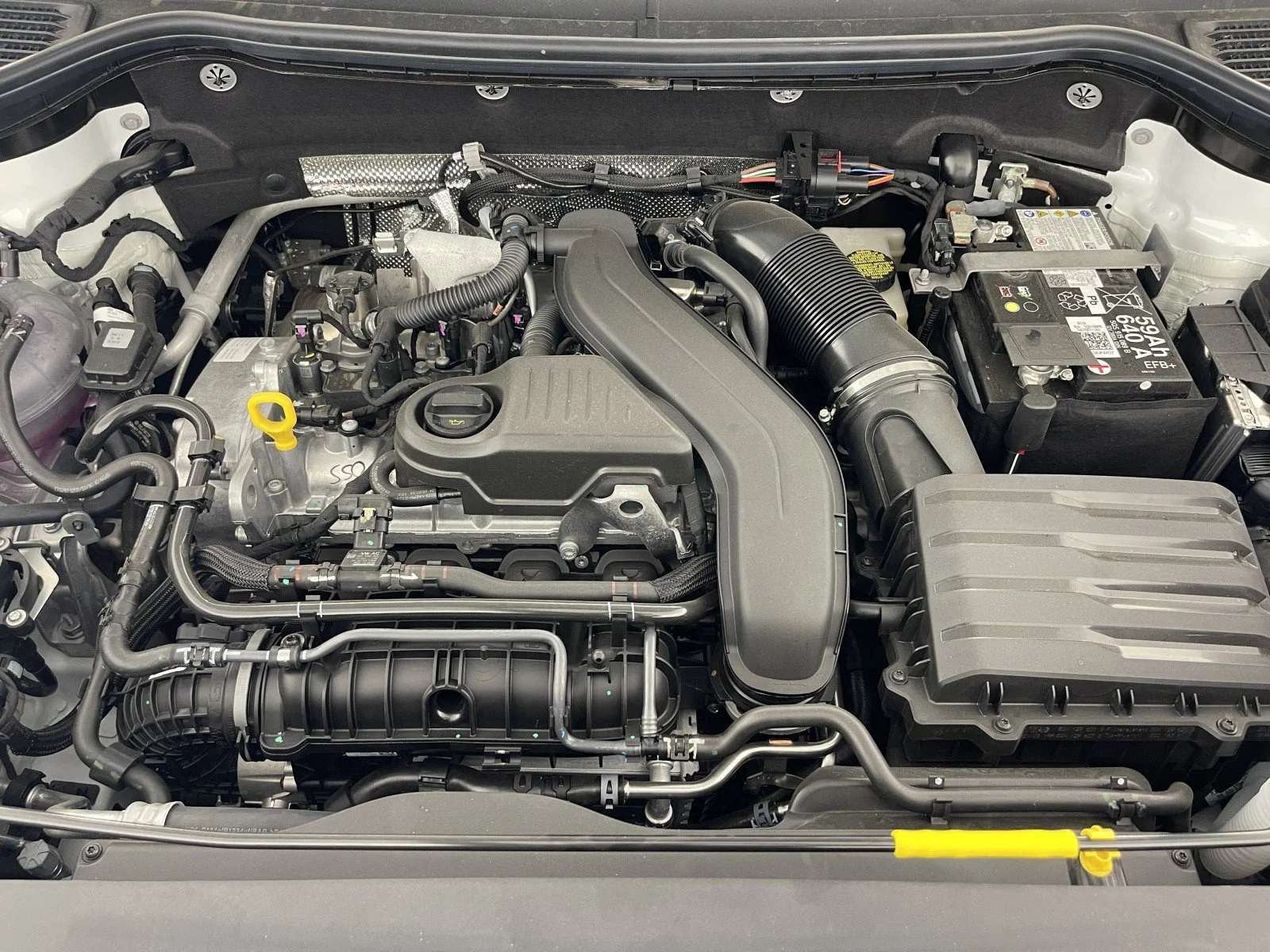 2025 Volkswagen Taos SE Black - Photo 35