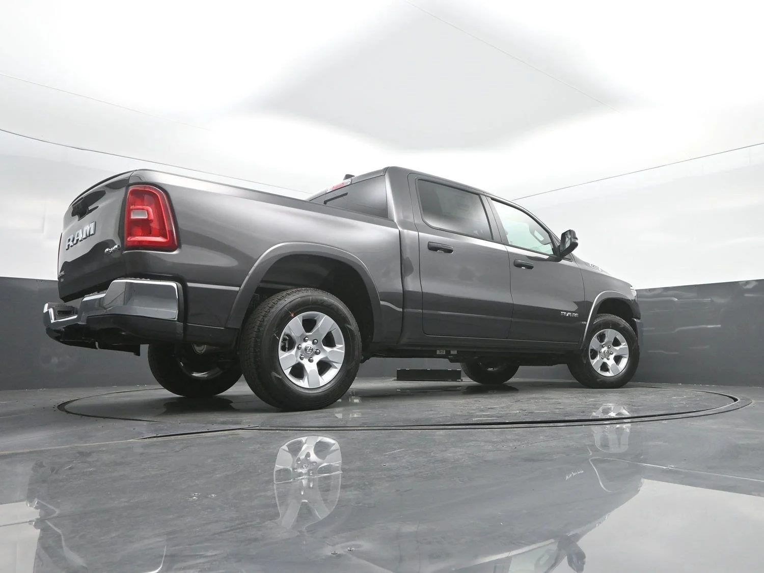 New 2027 Granite Crystal Metallic Clear-Coat Exterior Paint RAM Big Horn image 35