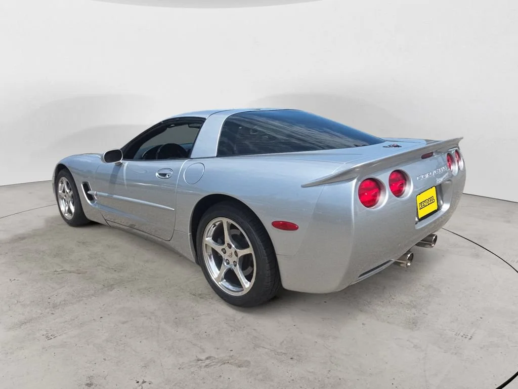 Used 2001 Quicksilver Metallic Chevrolet 2DR CPE image 7