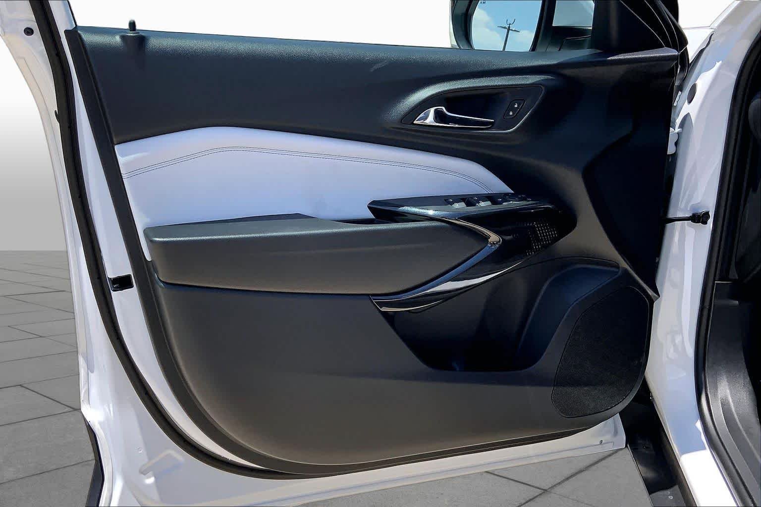 2026 Chevrolet Trax LT - Photo 11
