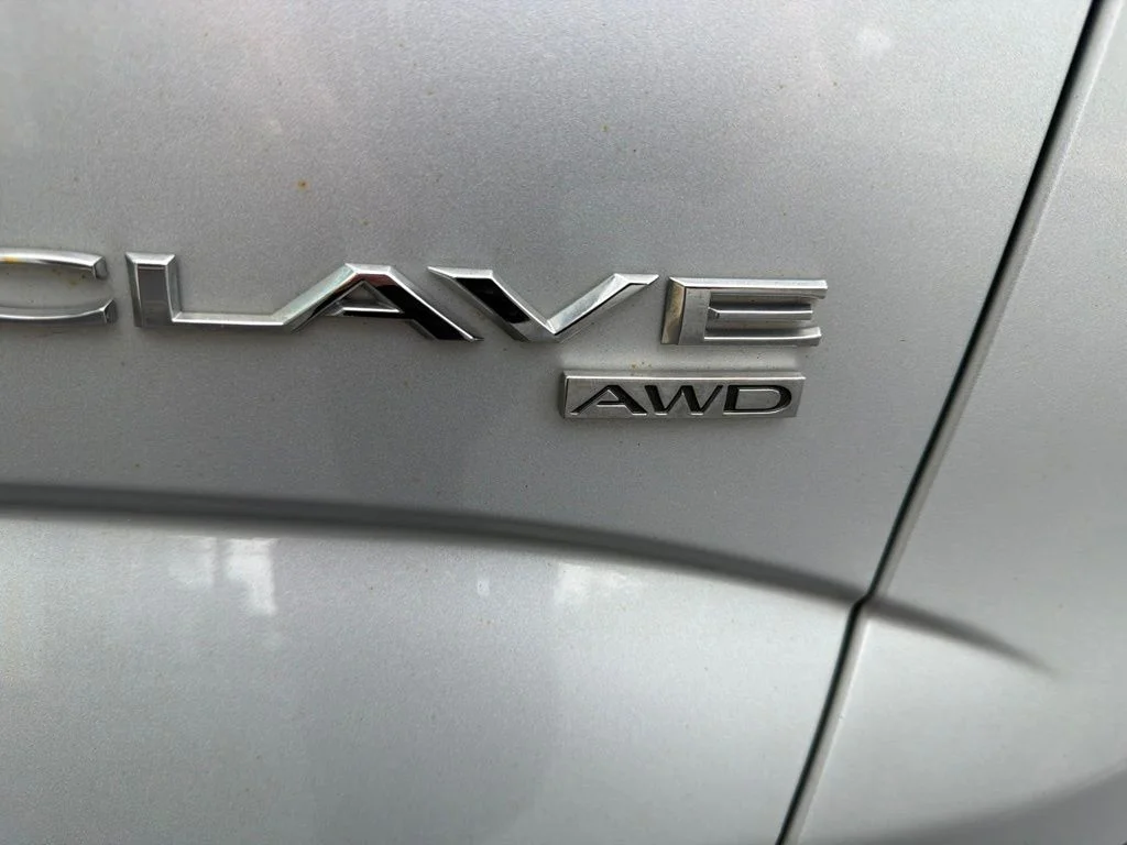Used 2018 Quicksilver Metallic Buick Essence image 8
