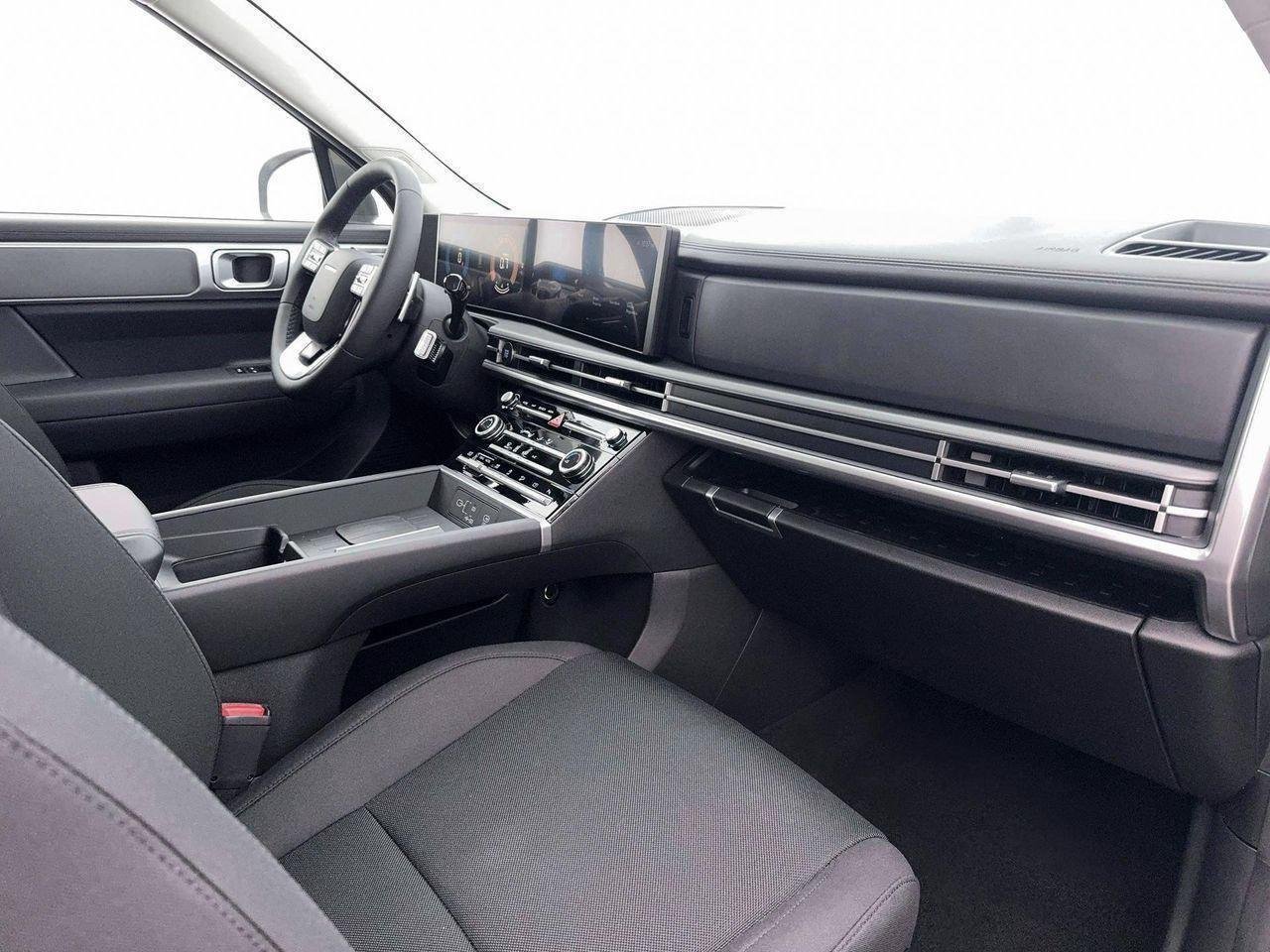 New 2026 Hampton Gray Hyundai SE image 15