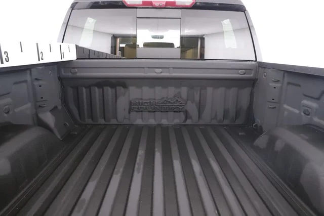 Used 2024 Black Chevrolet High Country image 31