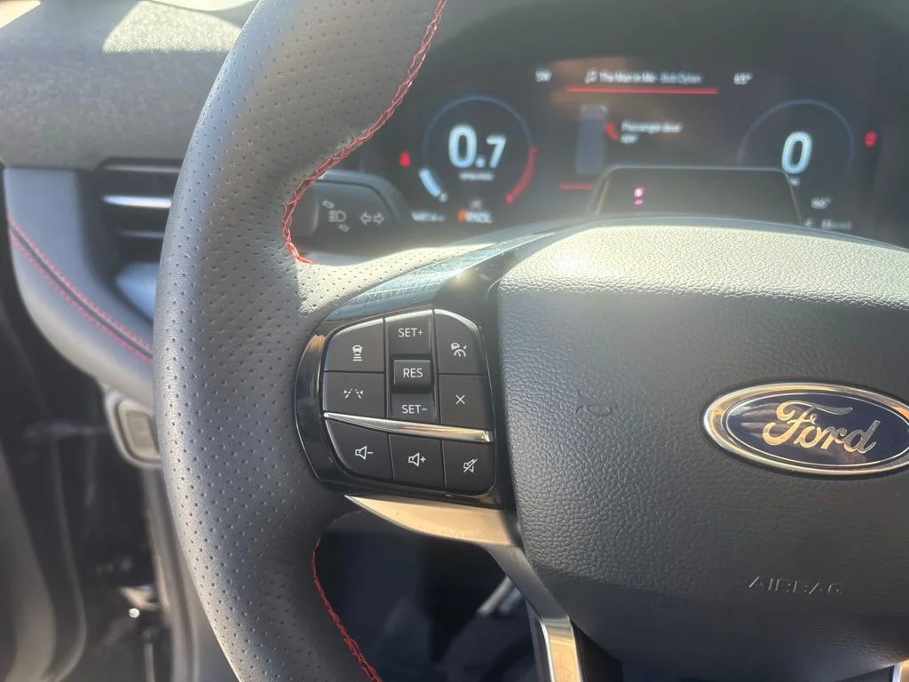 Used 2025 Black Ford ST-Line image 28