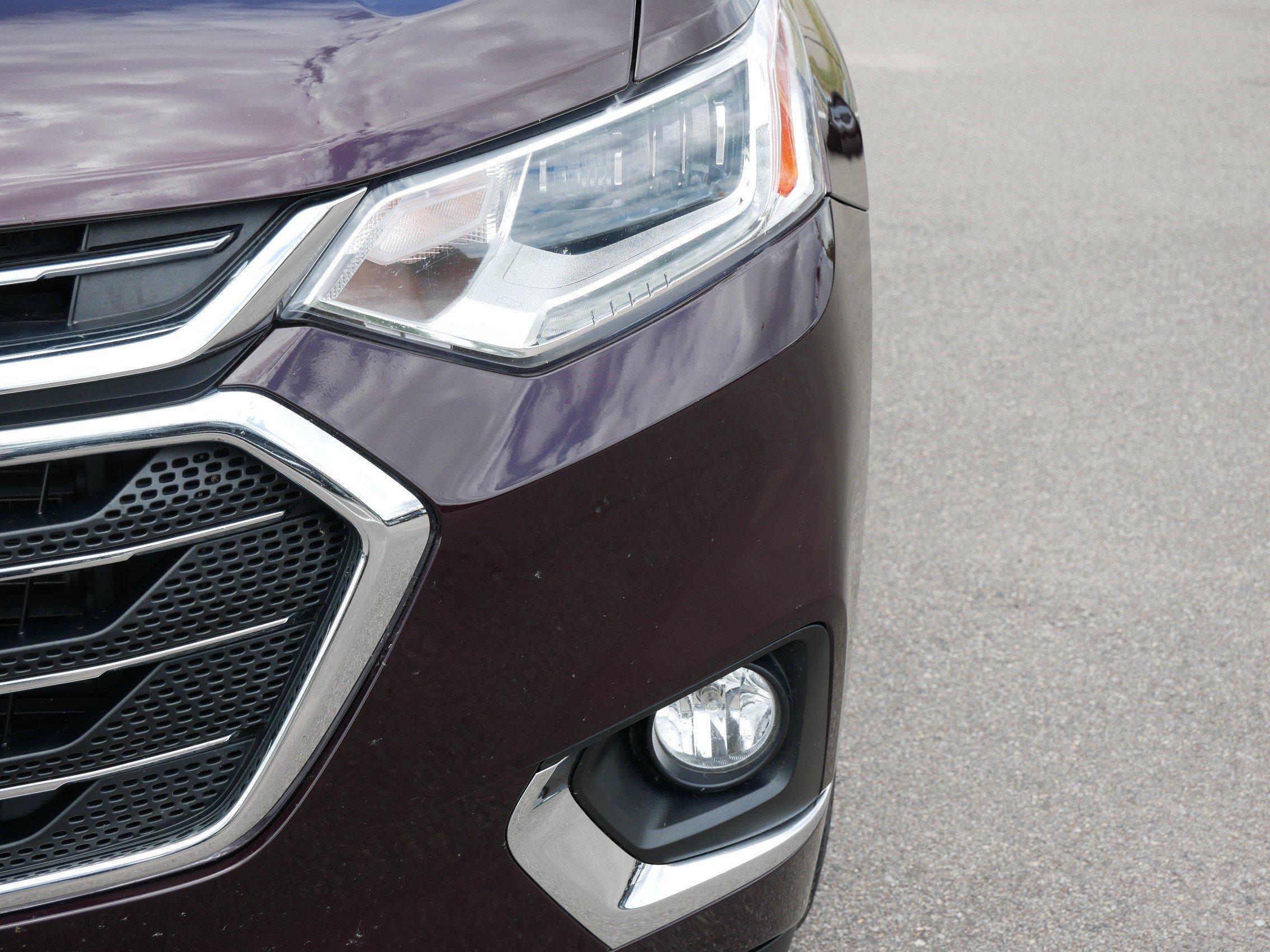 Used 2018 Black Currant Metallic Chevrolet Premier image 16