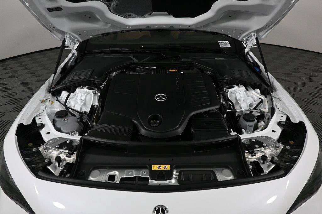 New 2027 MANUFAKTUR Moonlight White Metallic Mercedes-Benz CLE 450 image 63