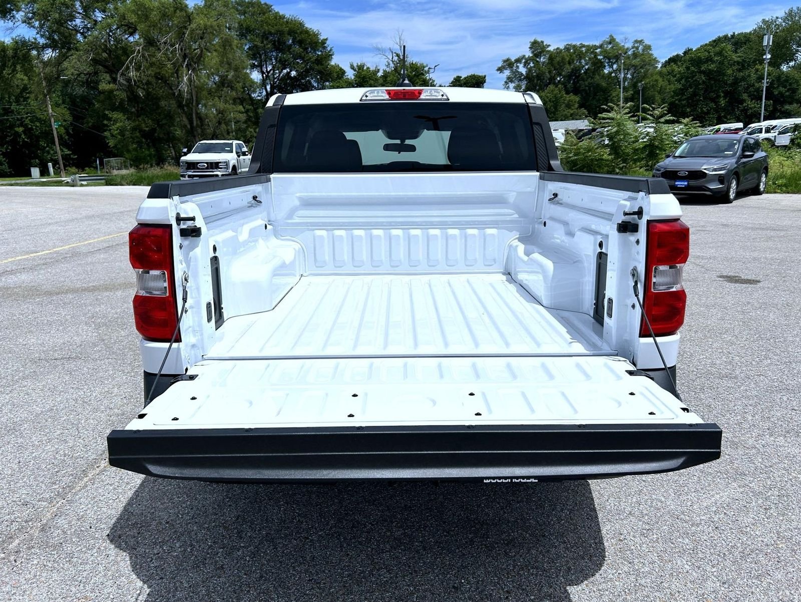 New 2026 Oxford White Ford XL image 21