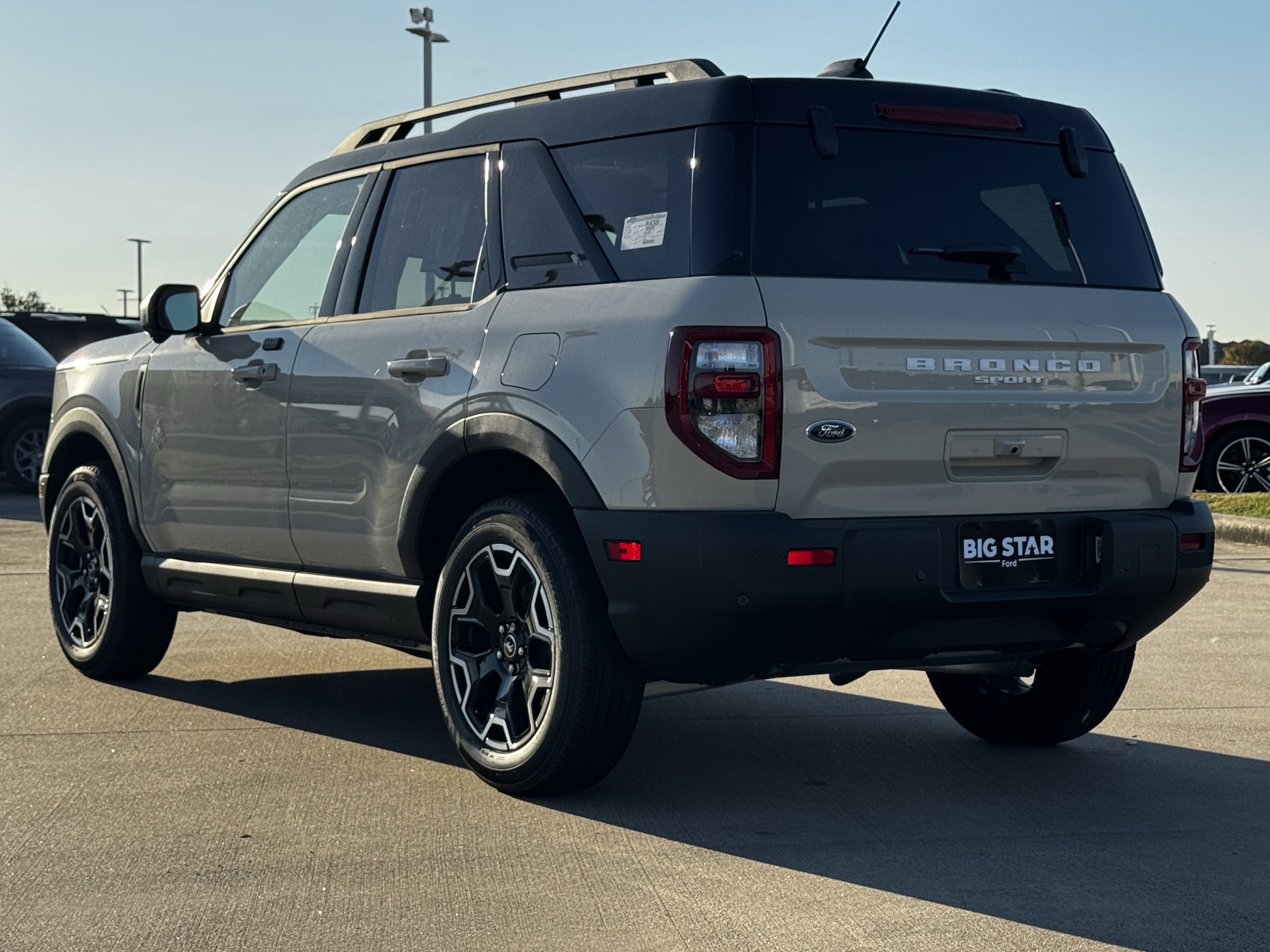 New 2025 Desert Sand Ford Outer Banks image 8