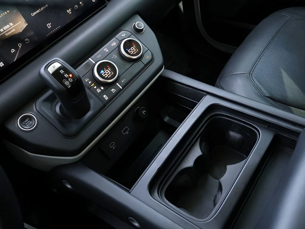Used 2020 Fuji White Land Rover HSE image 24