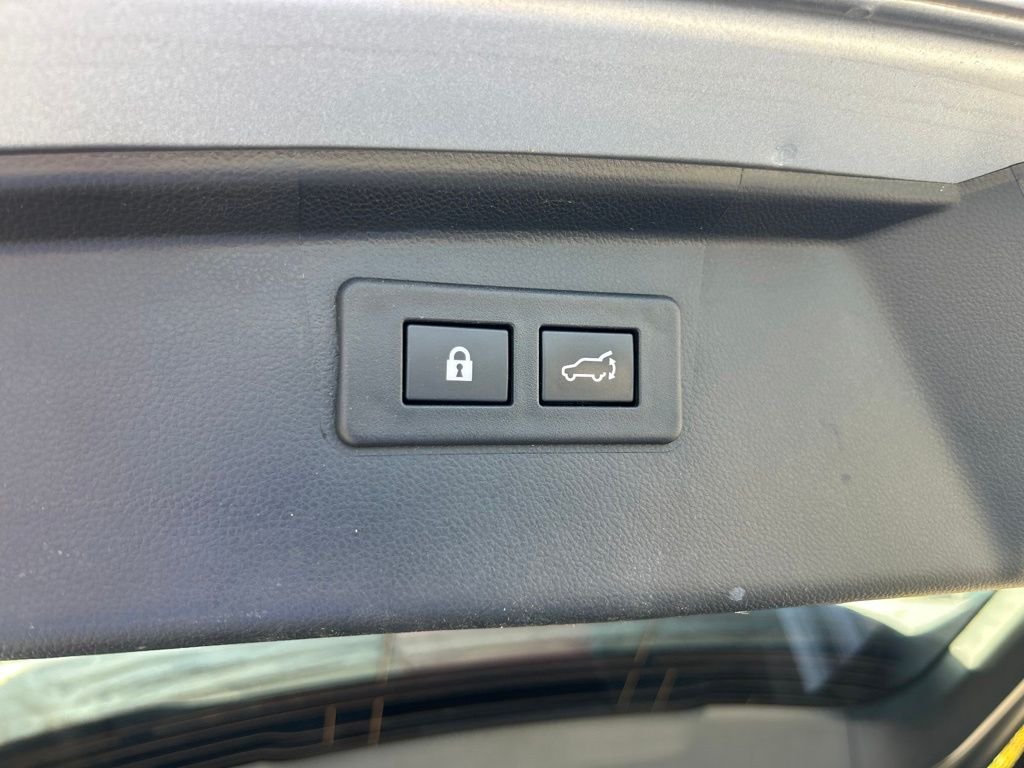 Used 2021 Silver Subaru Premium image 17