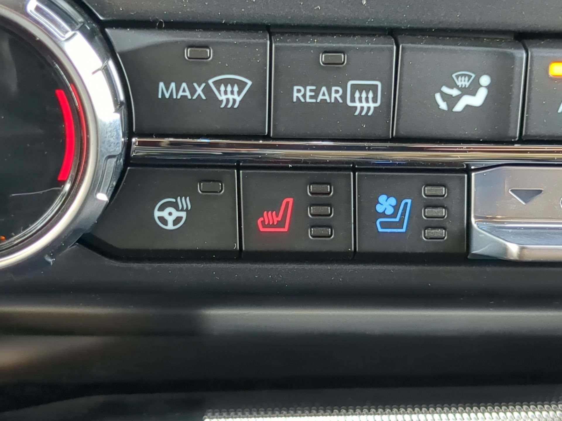 New 2026 Agate Black Metallic Ford Lariat® image 60