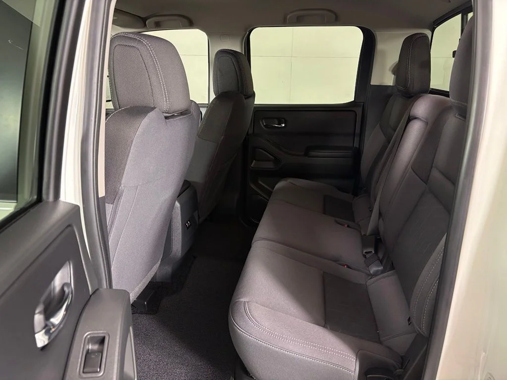 New 2026 Glacier White Nissan Crew Cab SV image 37