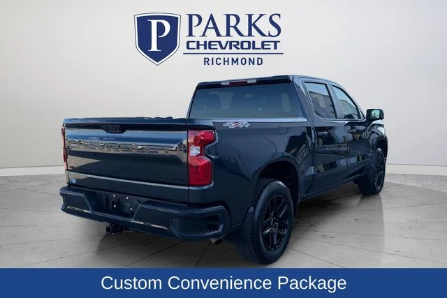 Used 2022 Gray Chevrolet Custom image 7