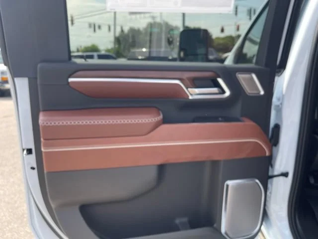 New 2026 Glacier White Tricoat GMC Denali Ultimate image 18