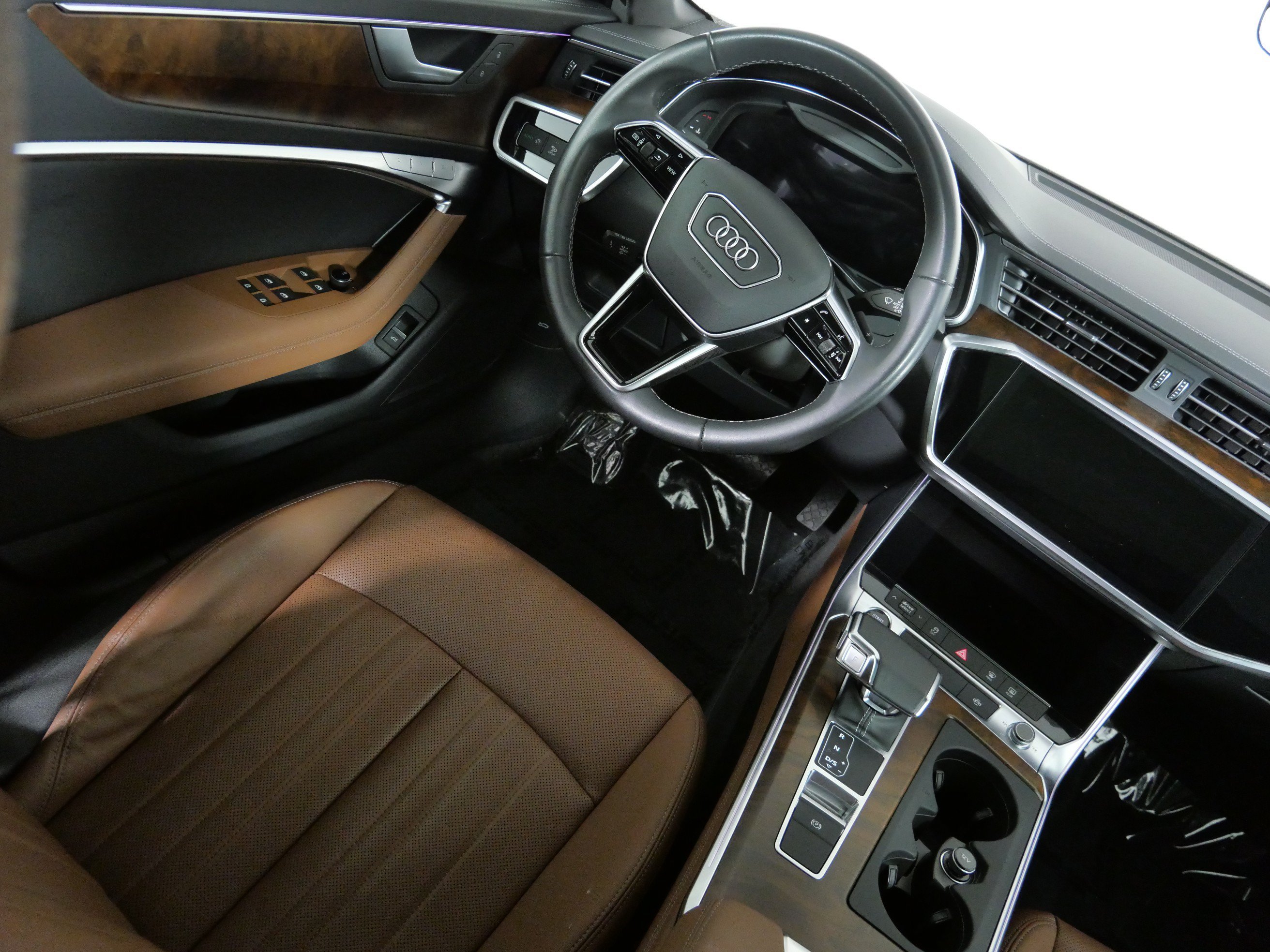 Used 2023  Audi Premium Plus image 9