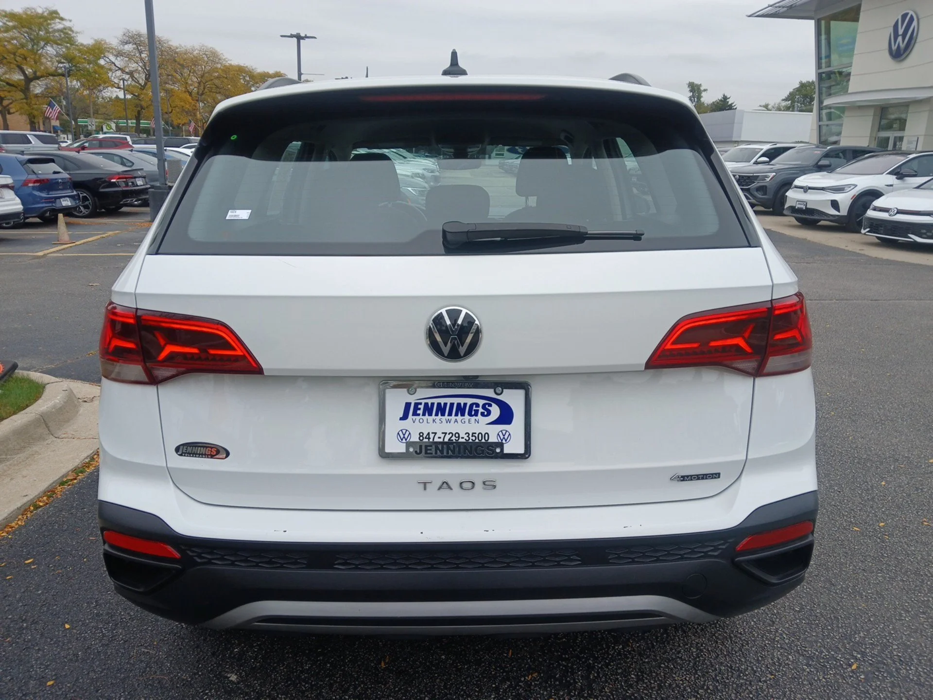 Certified Used 2023  Volkswagen S image 24