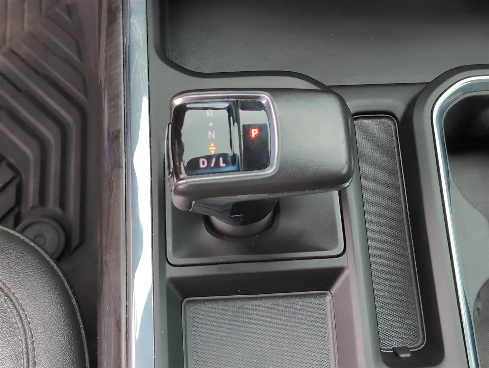 Used 2022 Glacier Blue Metallic Chevrolet LTZ image 21
