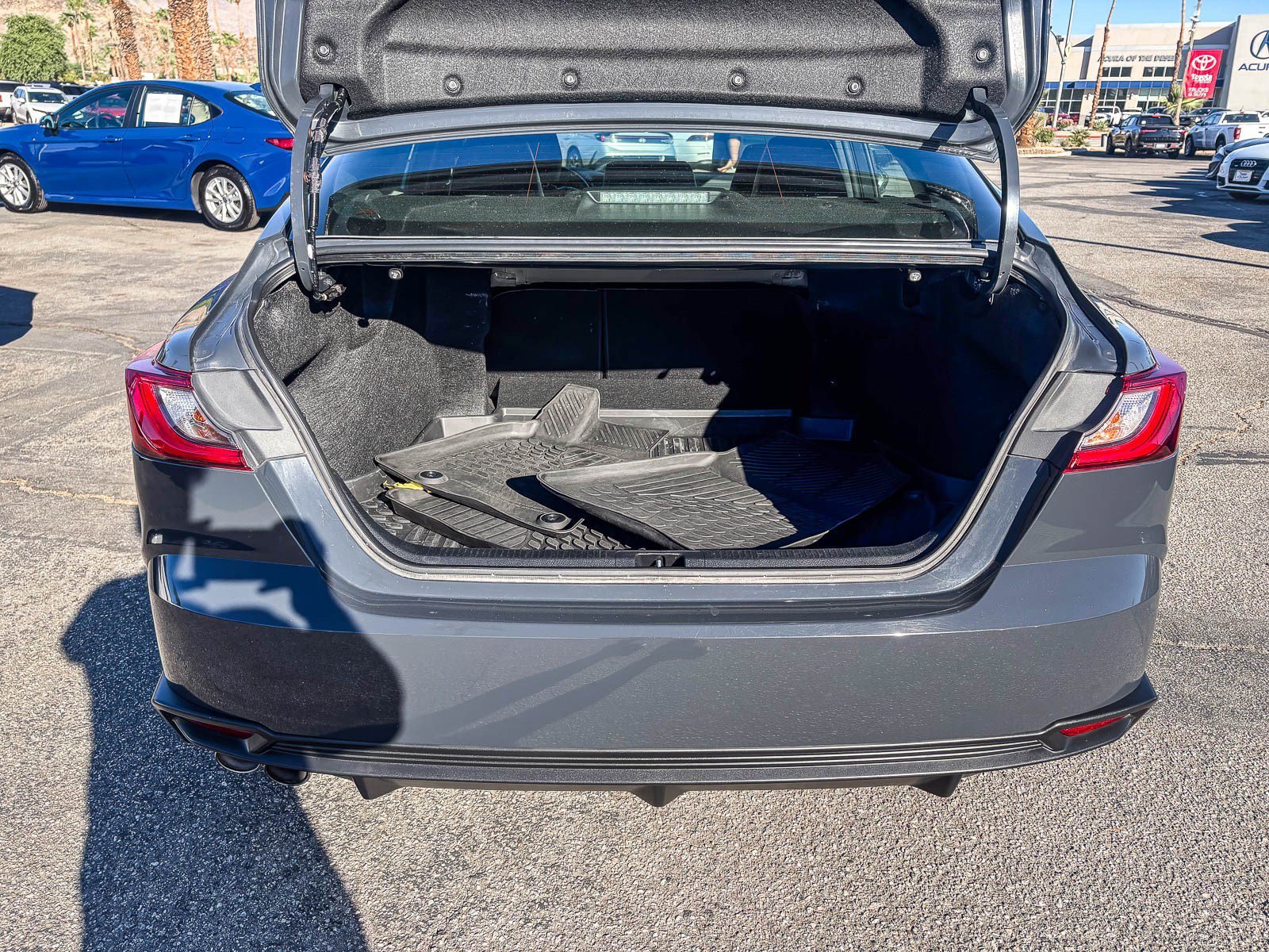 Used 2025 Underground Toyota SE image 12
