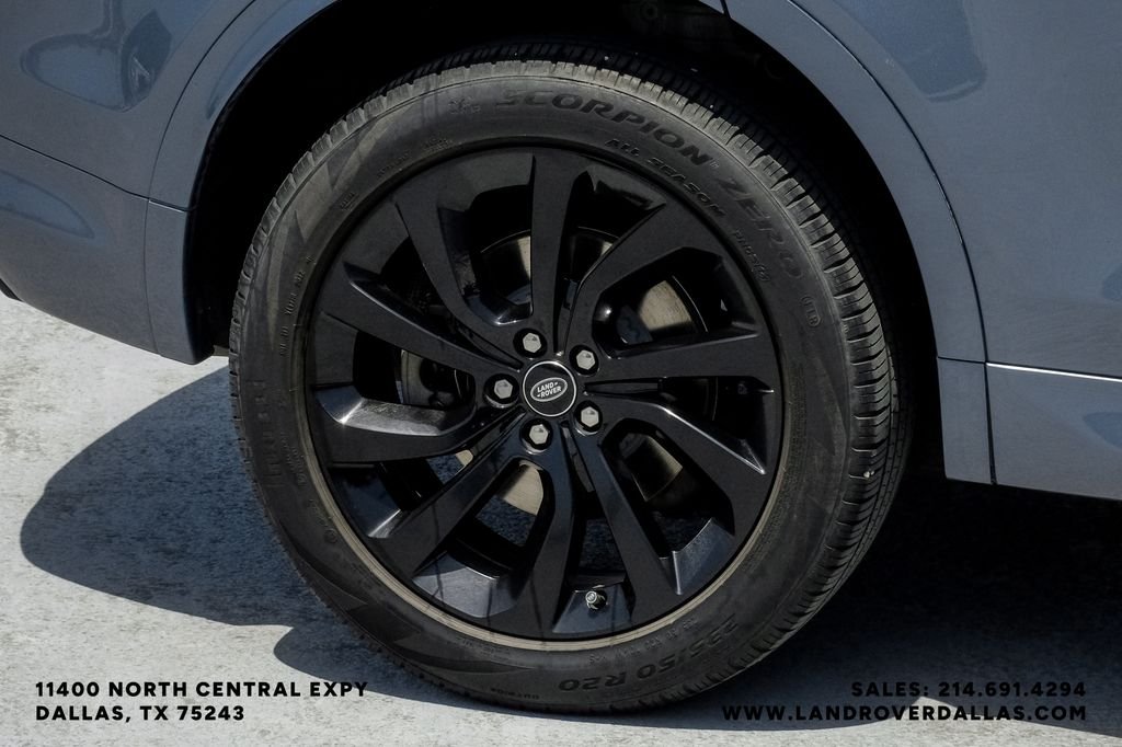 Certified Used 2023 Byron Blue Metallic Land Rover SE R-Dynamic image 57