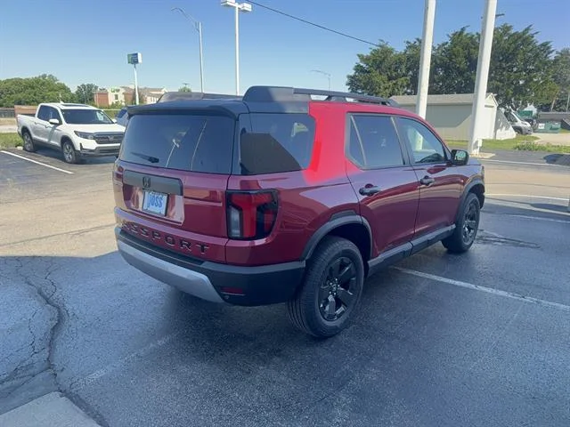 New 2026 Radiant Red Metallic II Honda RTL image 5