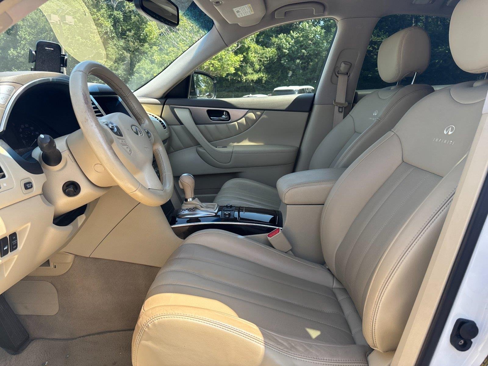 Used 2013 Moonlight White INFINITI Base image 15