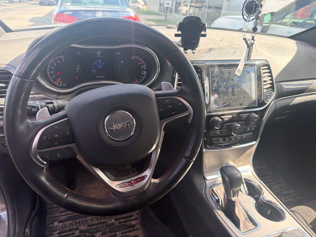 Used 2019 Sting-Gray Clearcoat Jeep Trailhawk image 2