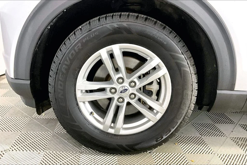 Used 2021 Silver Metallic Ford XLT image 7