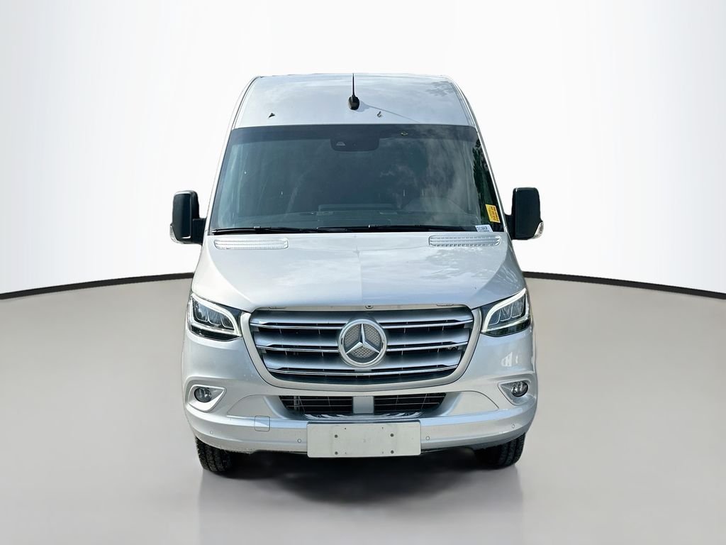 Used 2023  Mercedes-Benz LA West 15 Passenger image 6