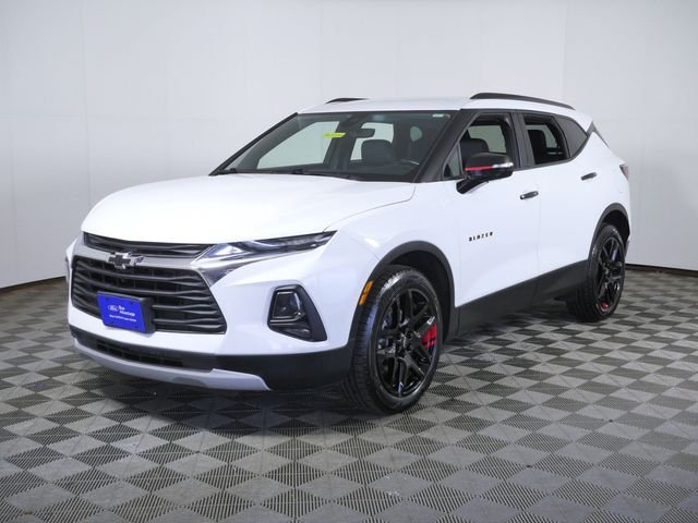 Used 2022 White Chevrolet LT image 3