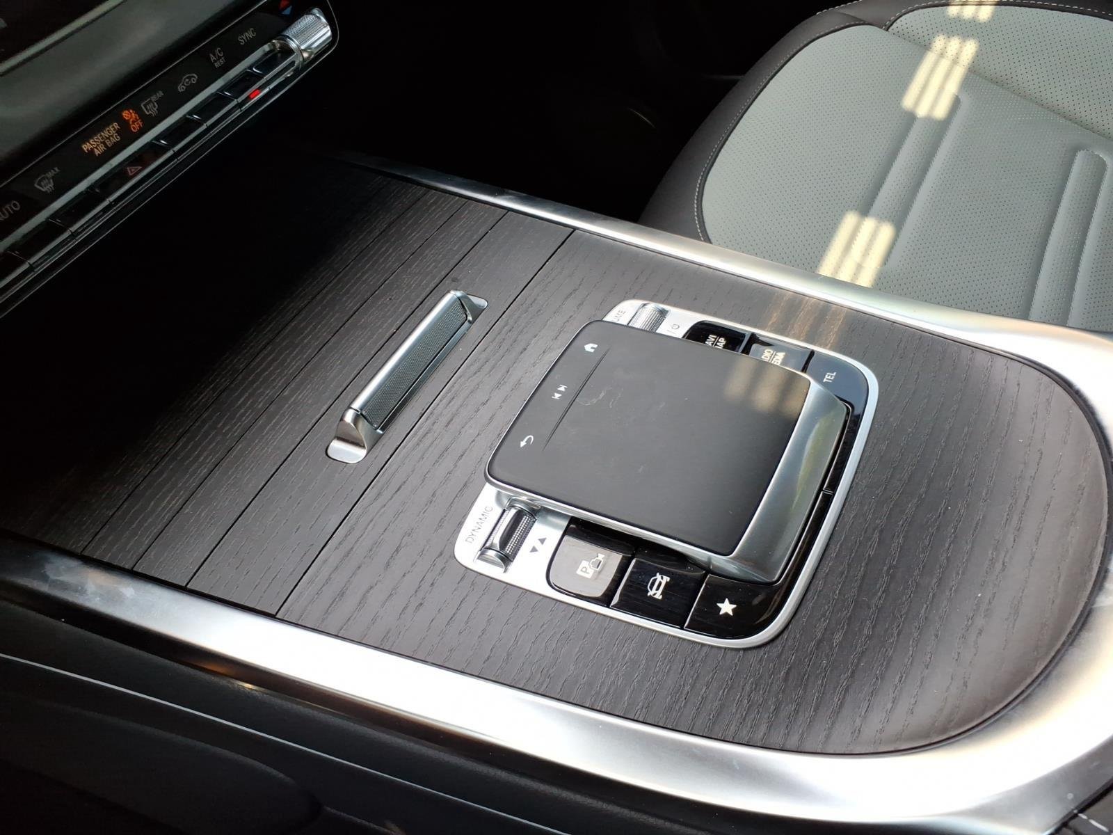 Used 2025 Iridium Silver Metallic Mercedes-Benz G 550 image 21