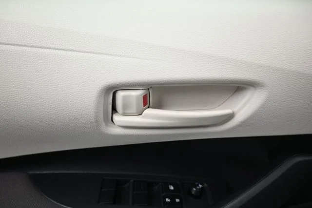 Used 2025 Silver Toyota LE image 18