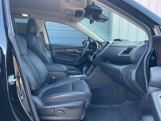 Used 2025 Black Subaru Touring image 22