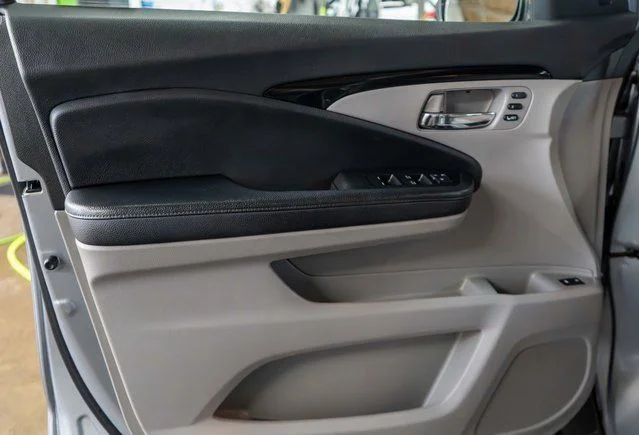 Used 2020 Gray Honda Touring image 24