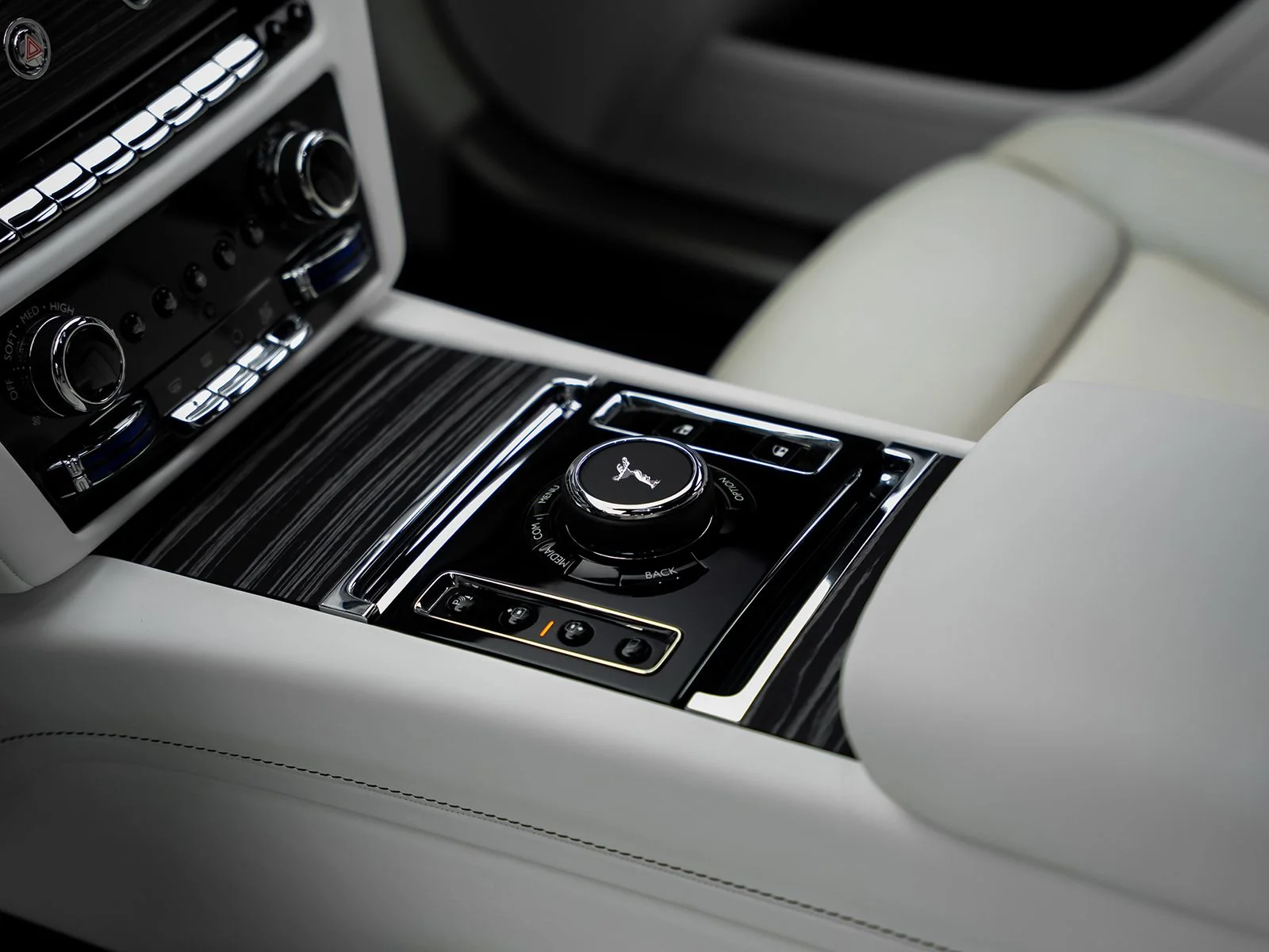 Used 2022 White Rolls-Royce Base image 59