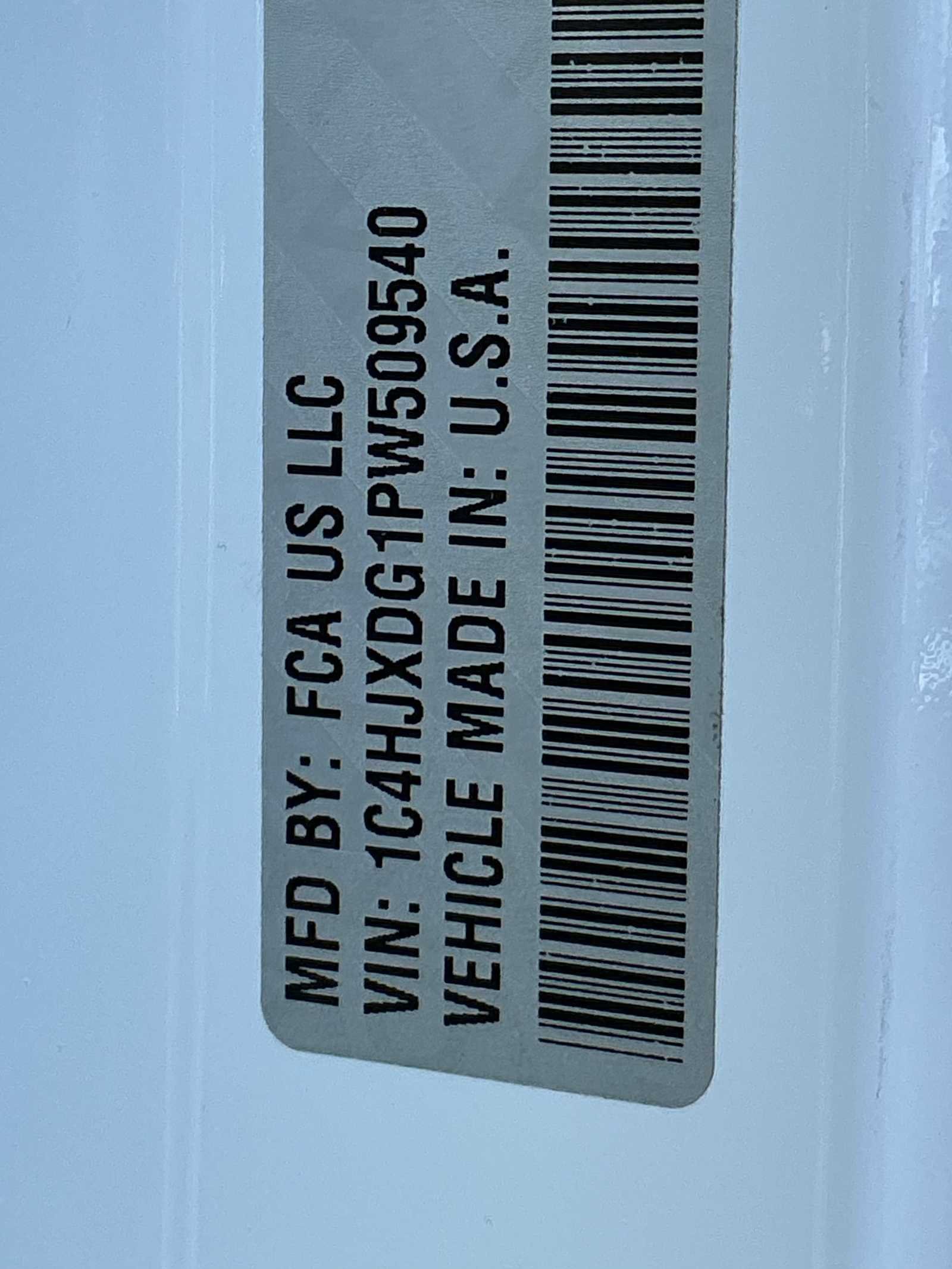 Used 2023 Bright White Clearcoat Jeep Sport S image 33