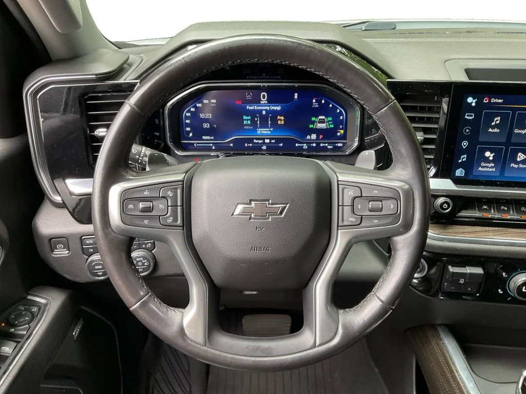 Used 2023 White Chevrolet RST image 17
