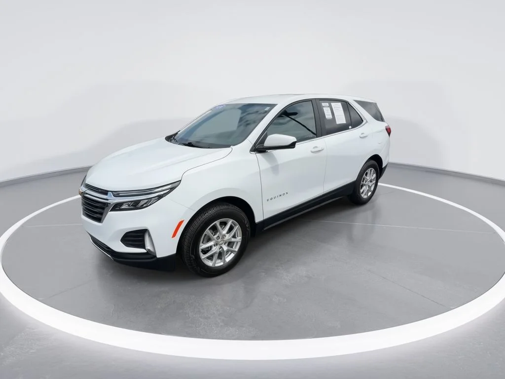 Used 2024 White Chevrolet LT image 4