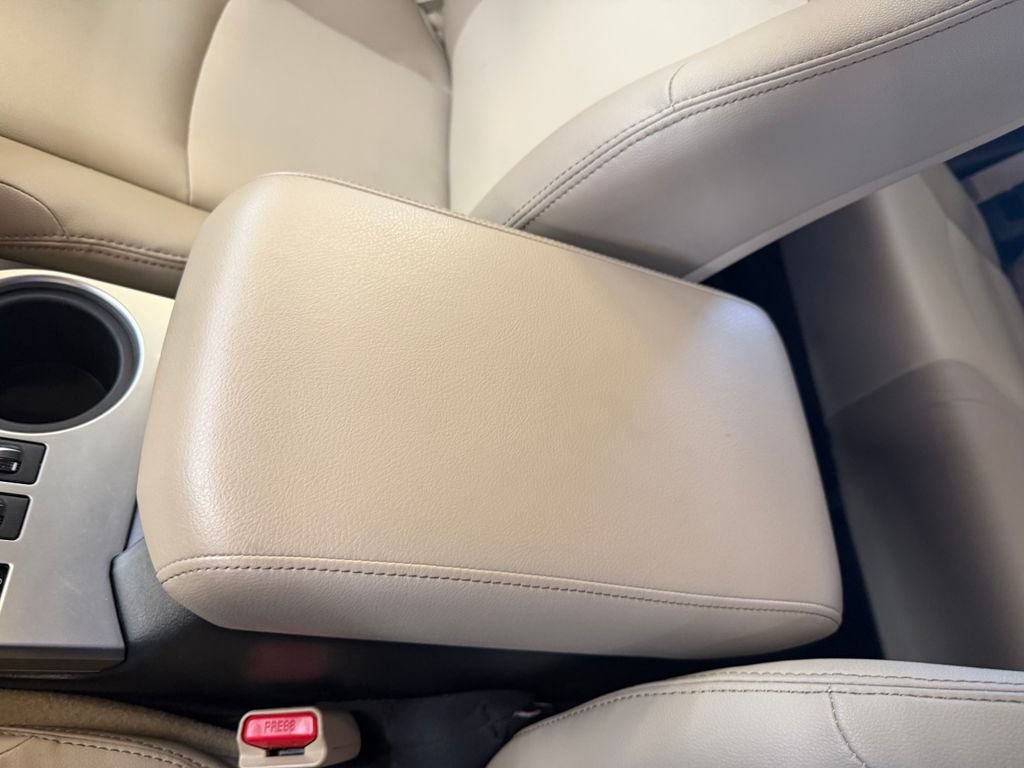Used 2018 White Toyota SR5 Premium image 19
