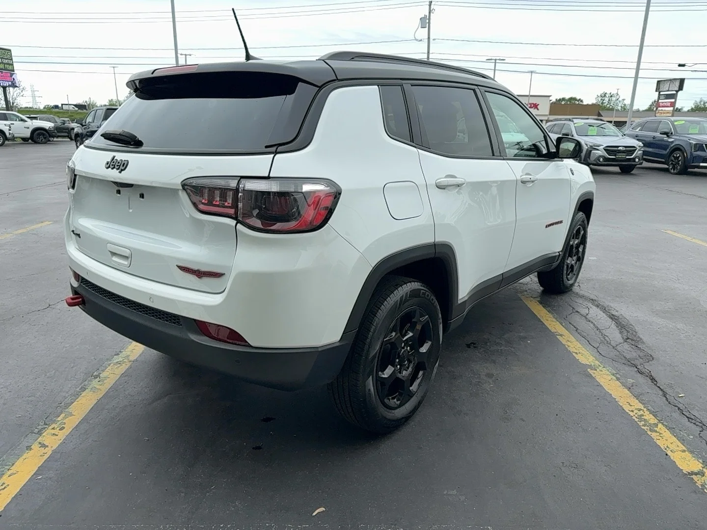 Used 2023 Bright White Clearcoat Jeep Trailhawk image 5