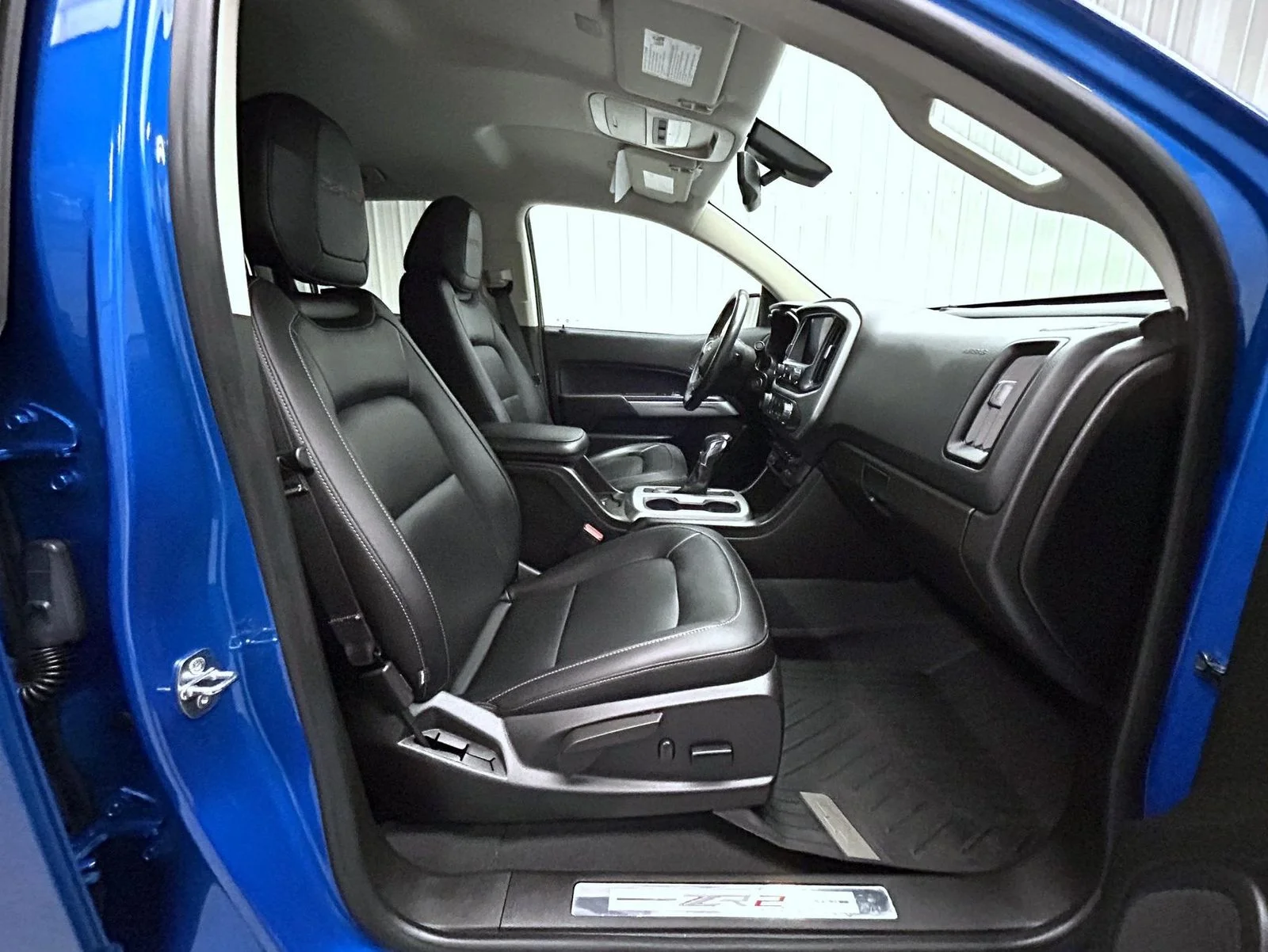Used 2022 Blue Chevrolet ZR2 image 15