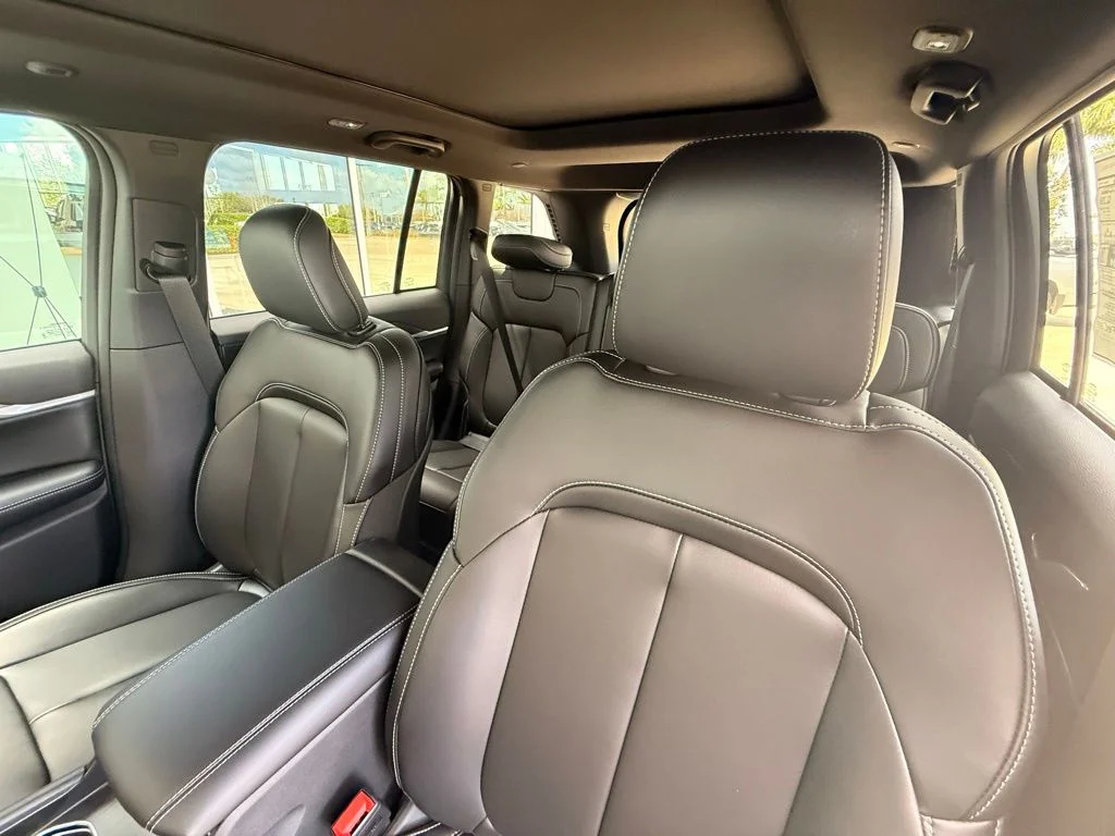 New 2026 Steel Blue Exterior Paint Jeep Limited image 24