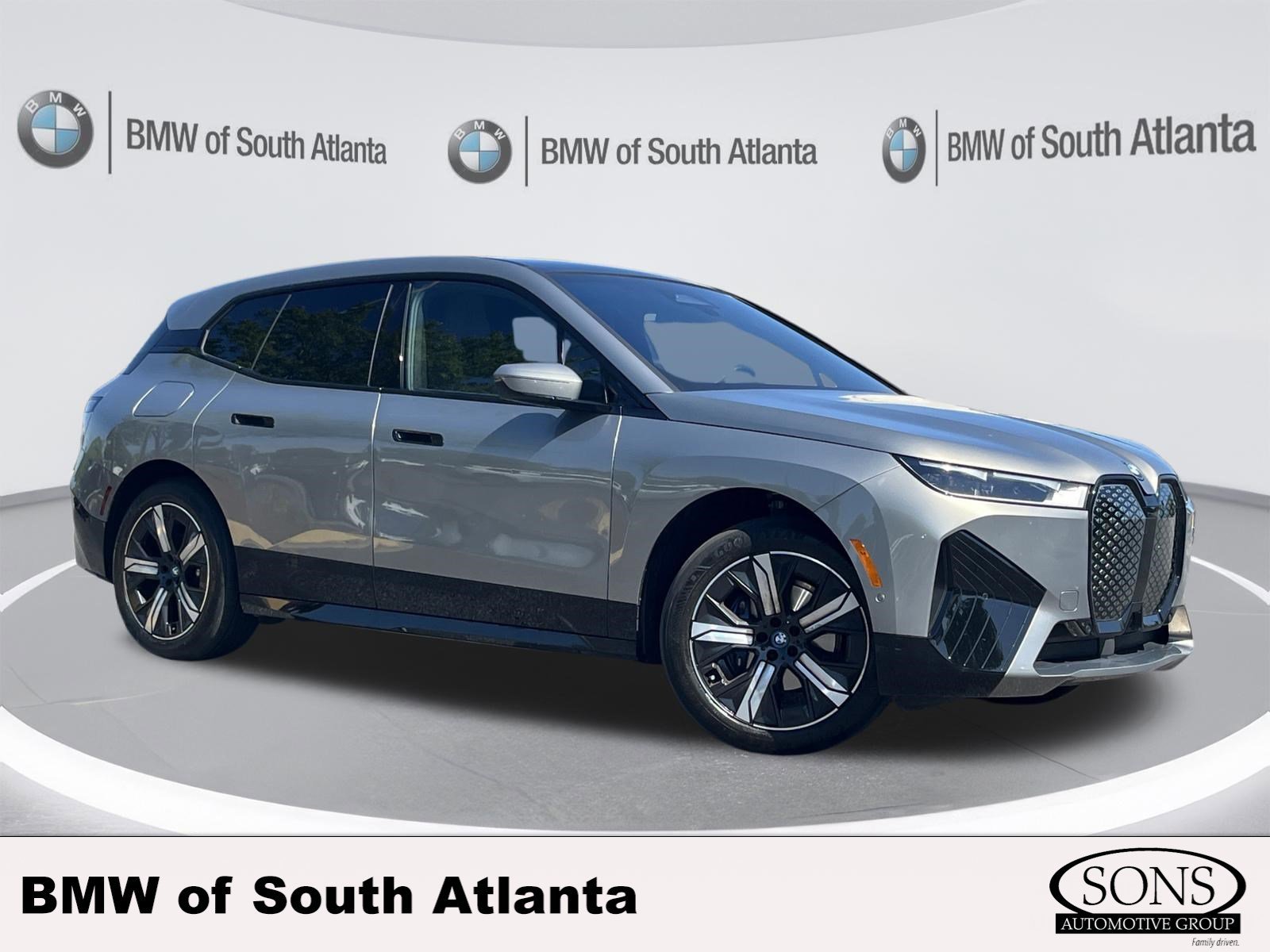 2023 BMW iX xDrive50's photo