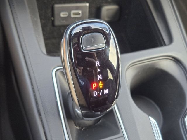 Used 2025 Silver Cadillac Premium Luxury image 27