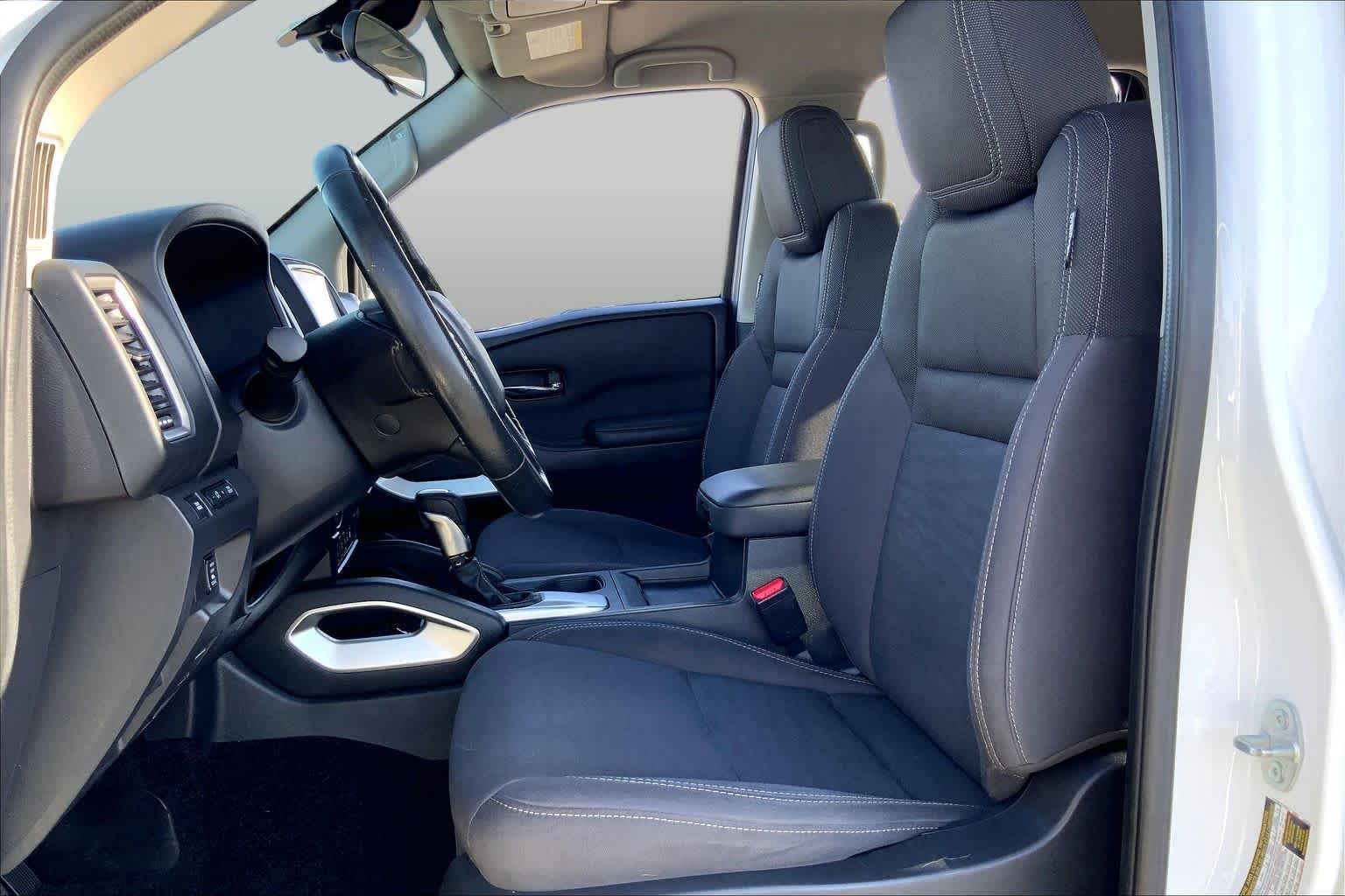 Used 2023 Glacier White Nissan SV image 8