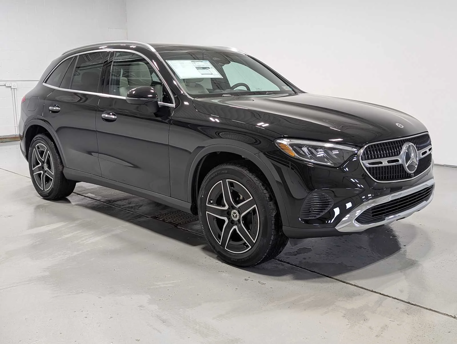 Certified Used 2026 Obsidian Black Metallic Mercedes-Benz GLC 300 image 6