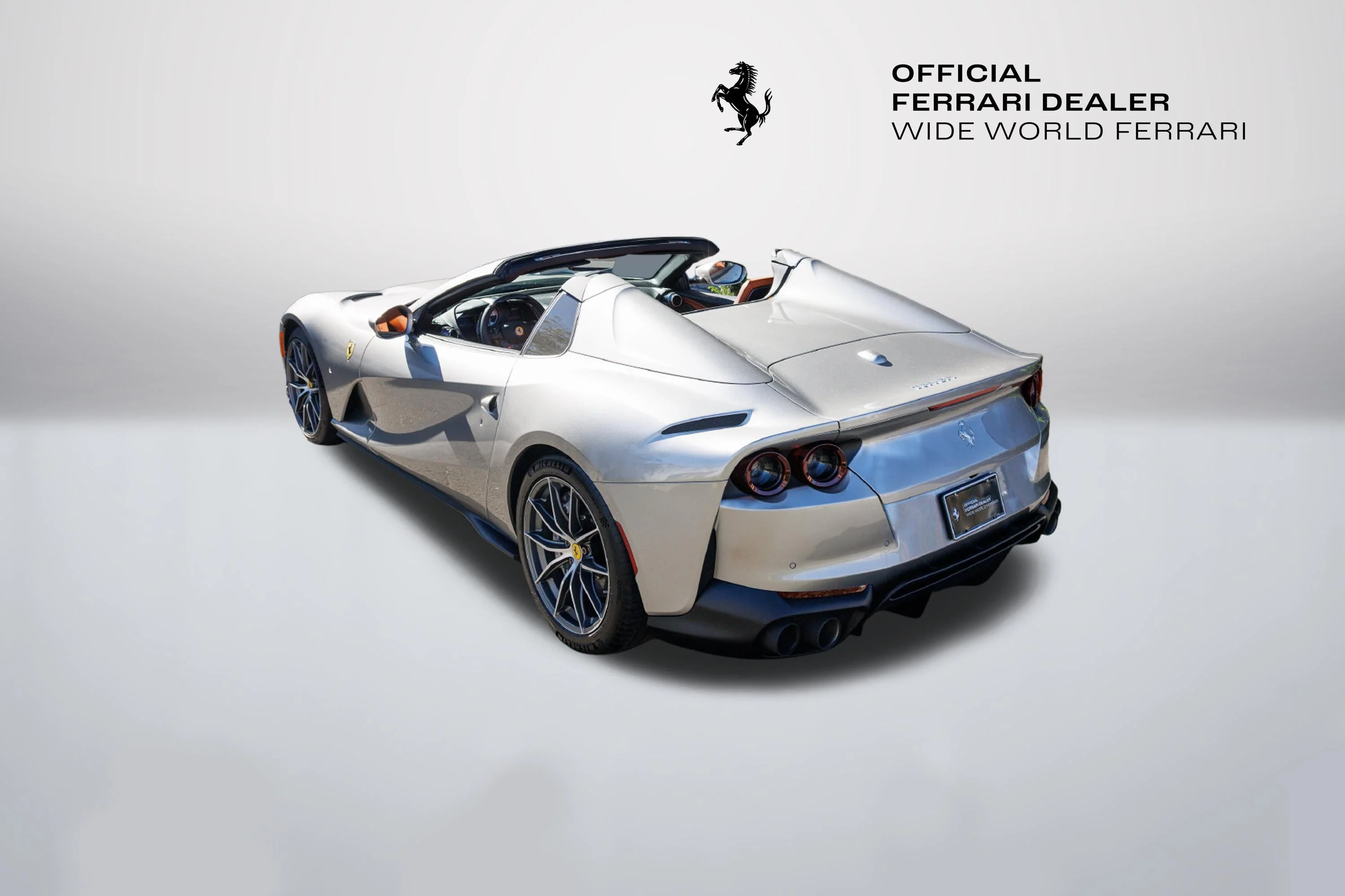 Certified Used 2023 Aluminum Lucido Ferrari Base image 19