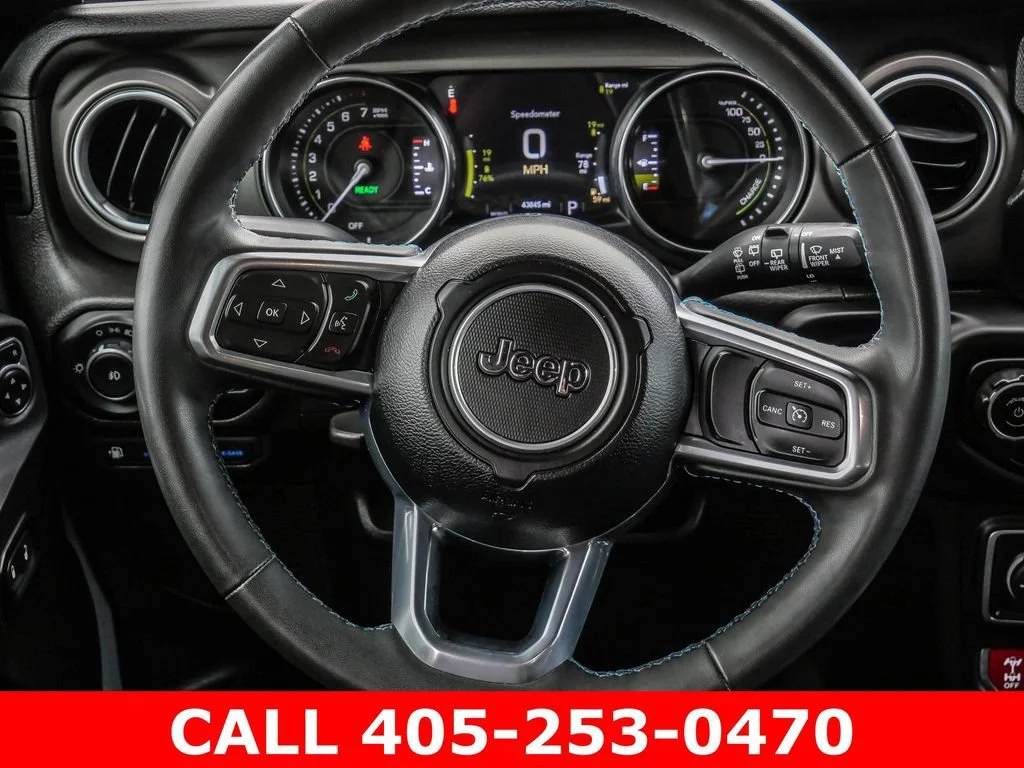 Used 2023 Silver Jeep Rubicon 4x4 image 35