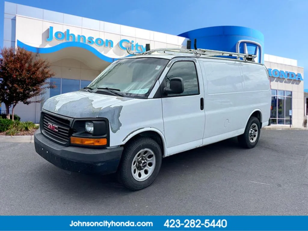 2011 GMC Savana 1500 Cargo Van's photo