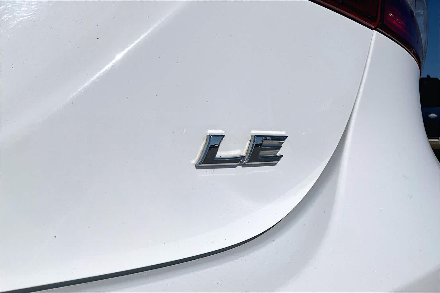 Used 2021 Super White Toyota LE image 10
