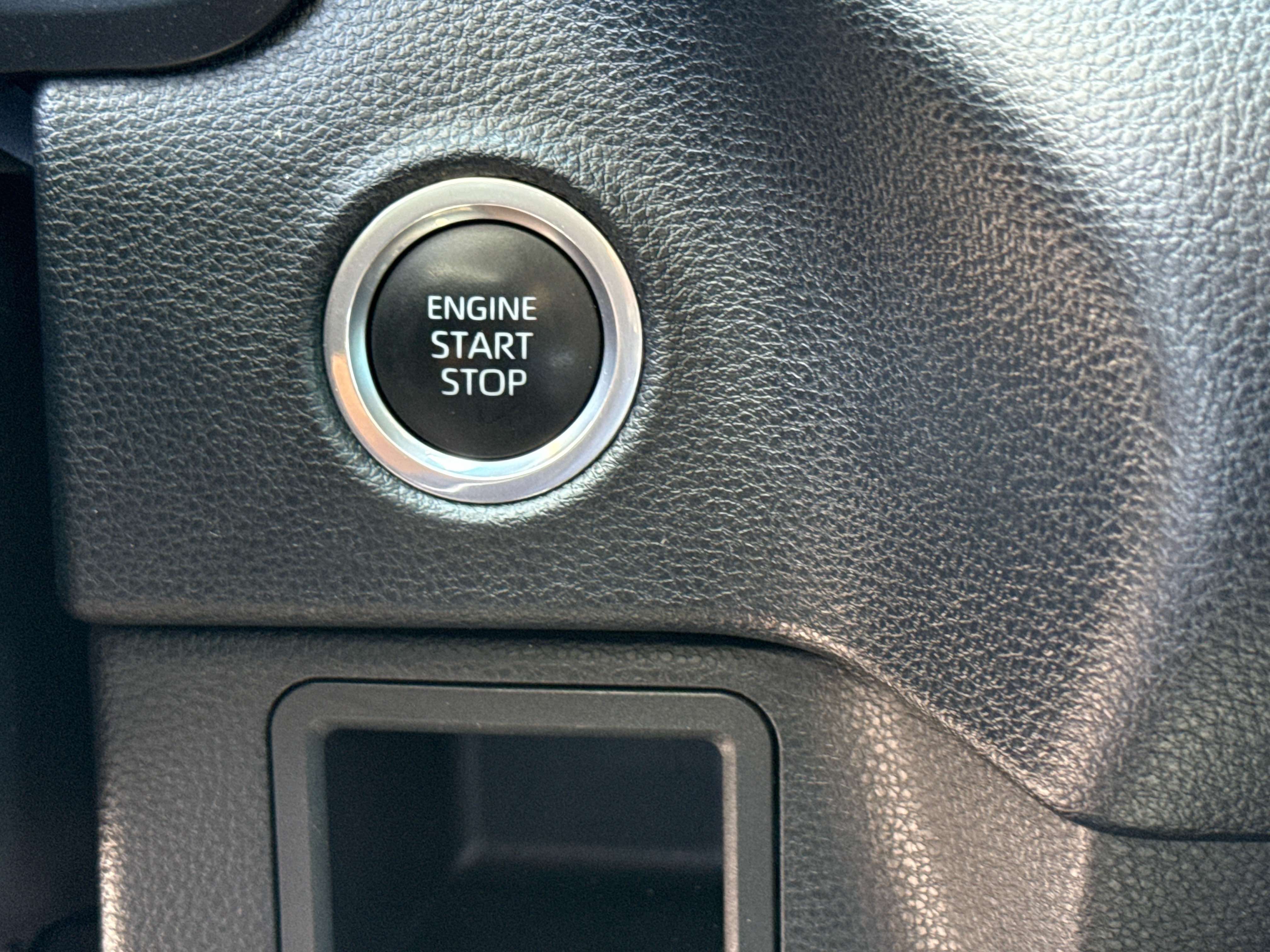 Used 2024 White Toyota SR image 27